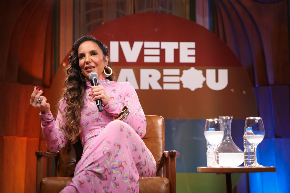 Ivete Sangalo se aventura no samba e anuncia seu novo projeto ‘Ivete Claerou’